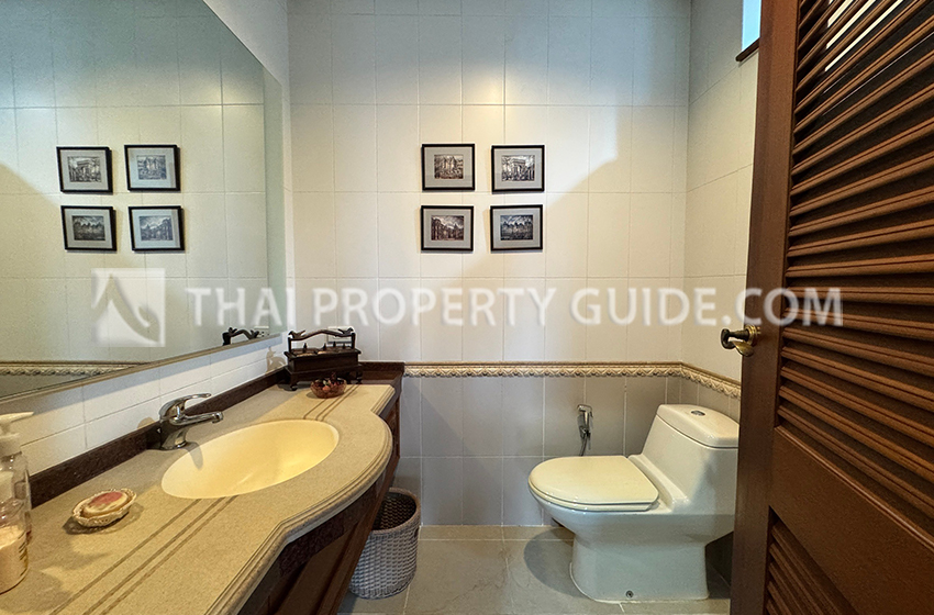 House in Sukhumvit 